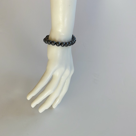 Sandra Borish Hematite Bracelet.. Beaded.. Stretchy Band - Picture 8 of 15